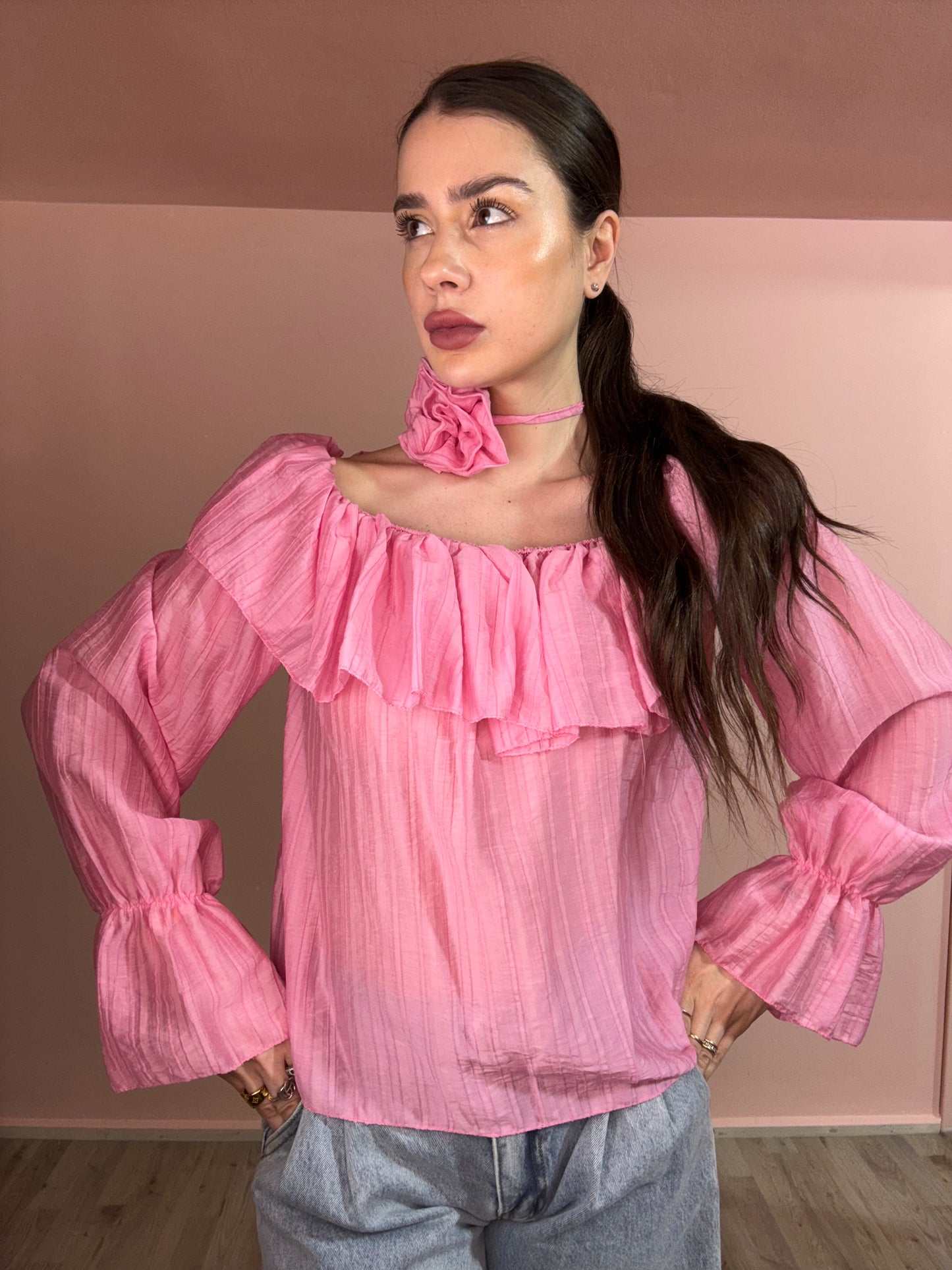 Blusa con fiore Naomi