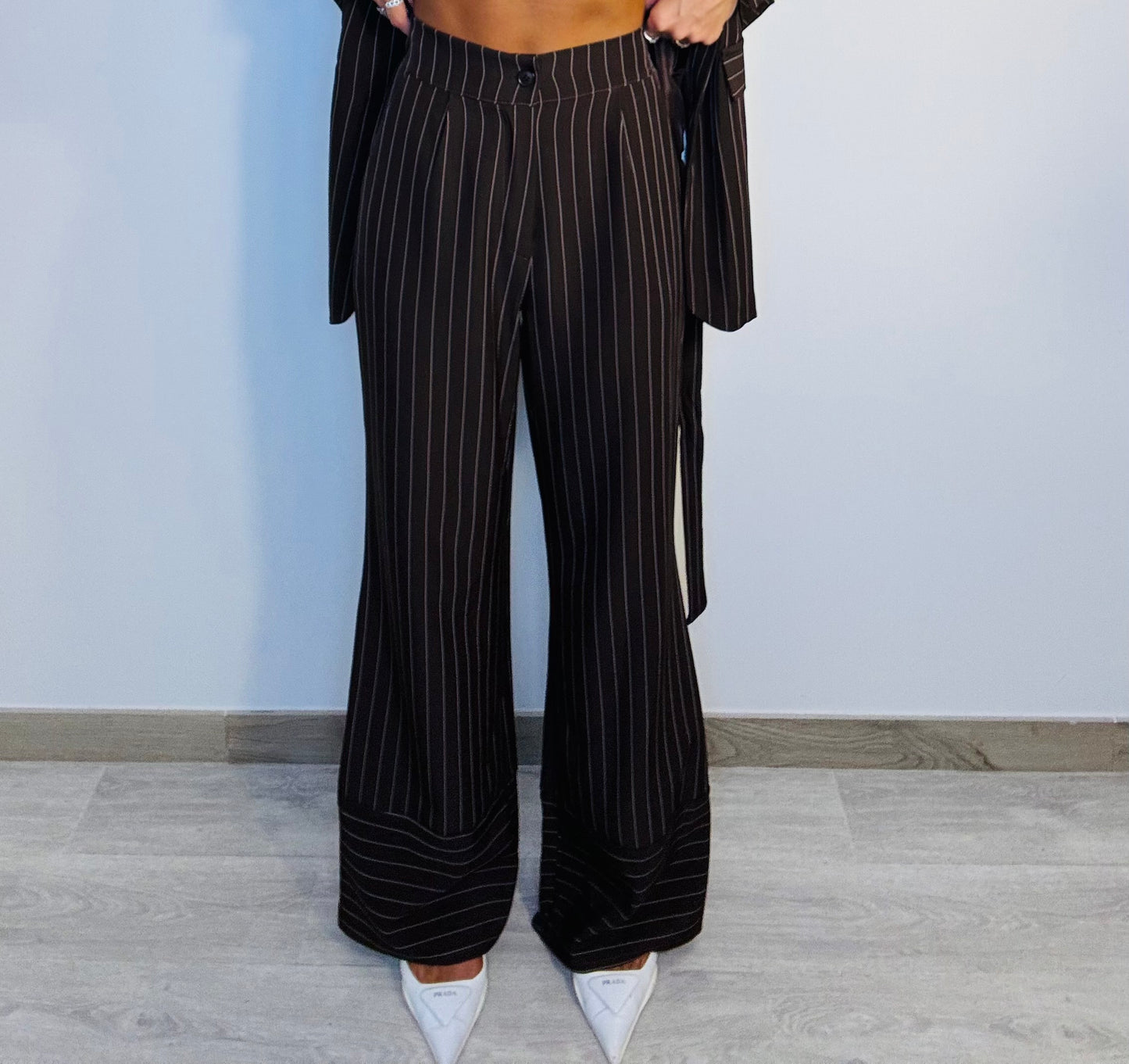 Tailleur gessato marrone Ara