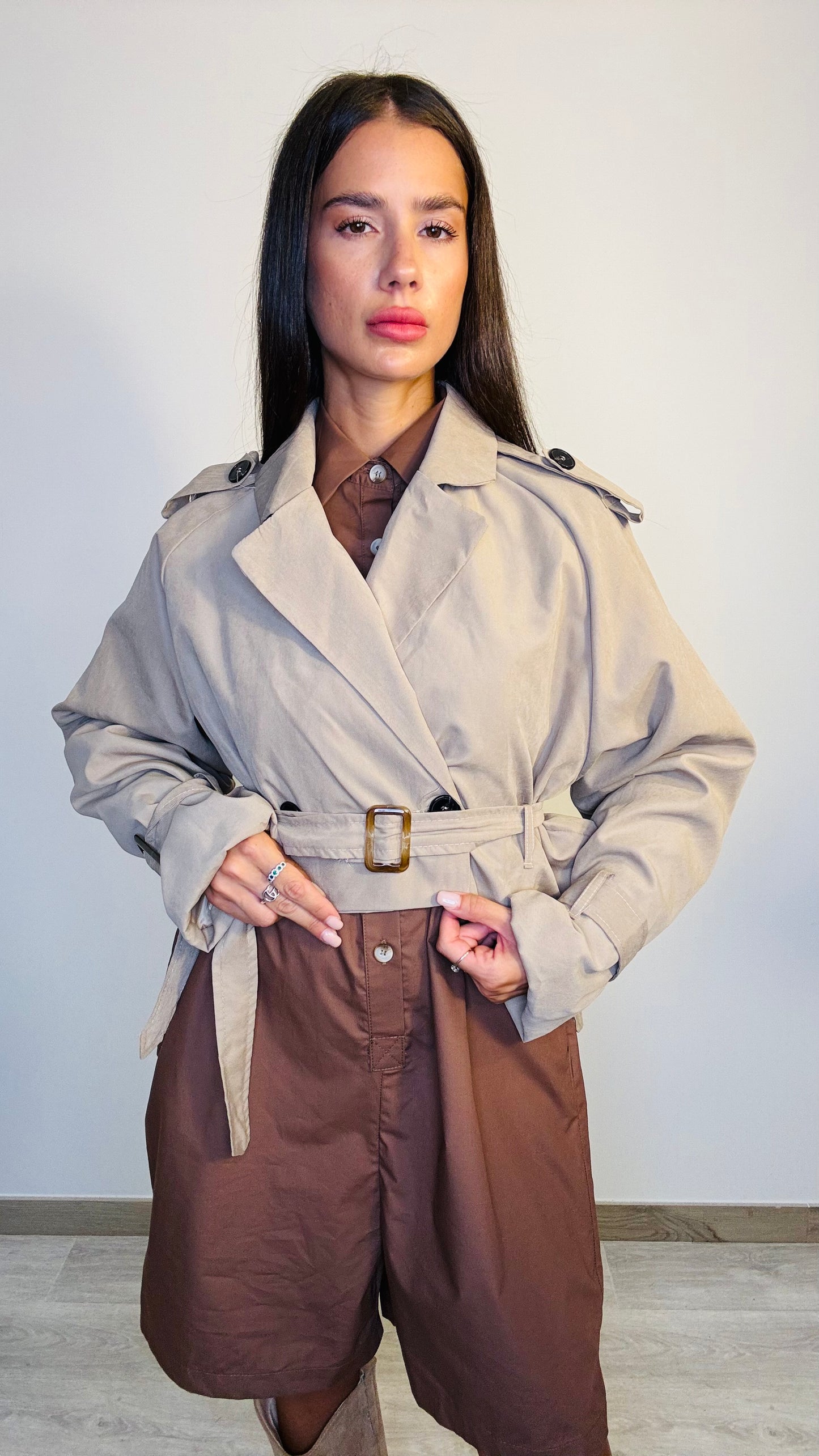 Trench corto beige Bisco